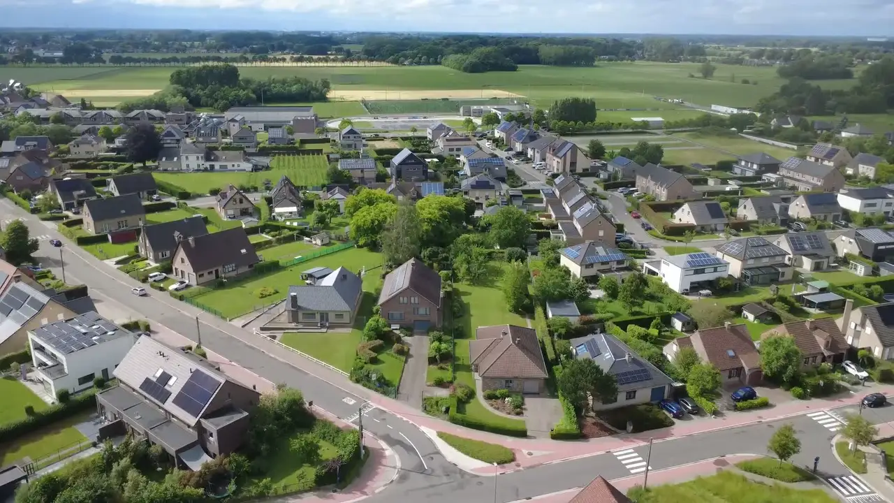 Huizen en velden van boven